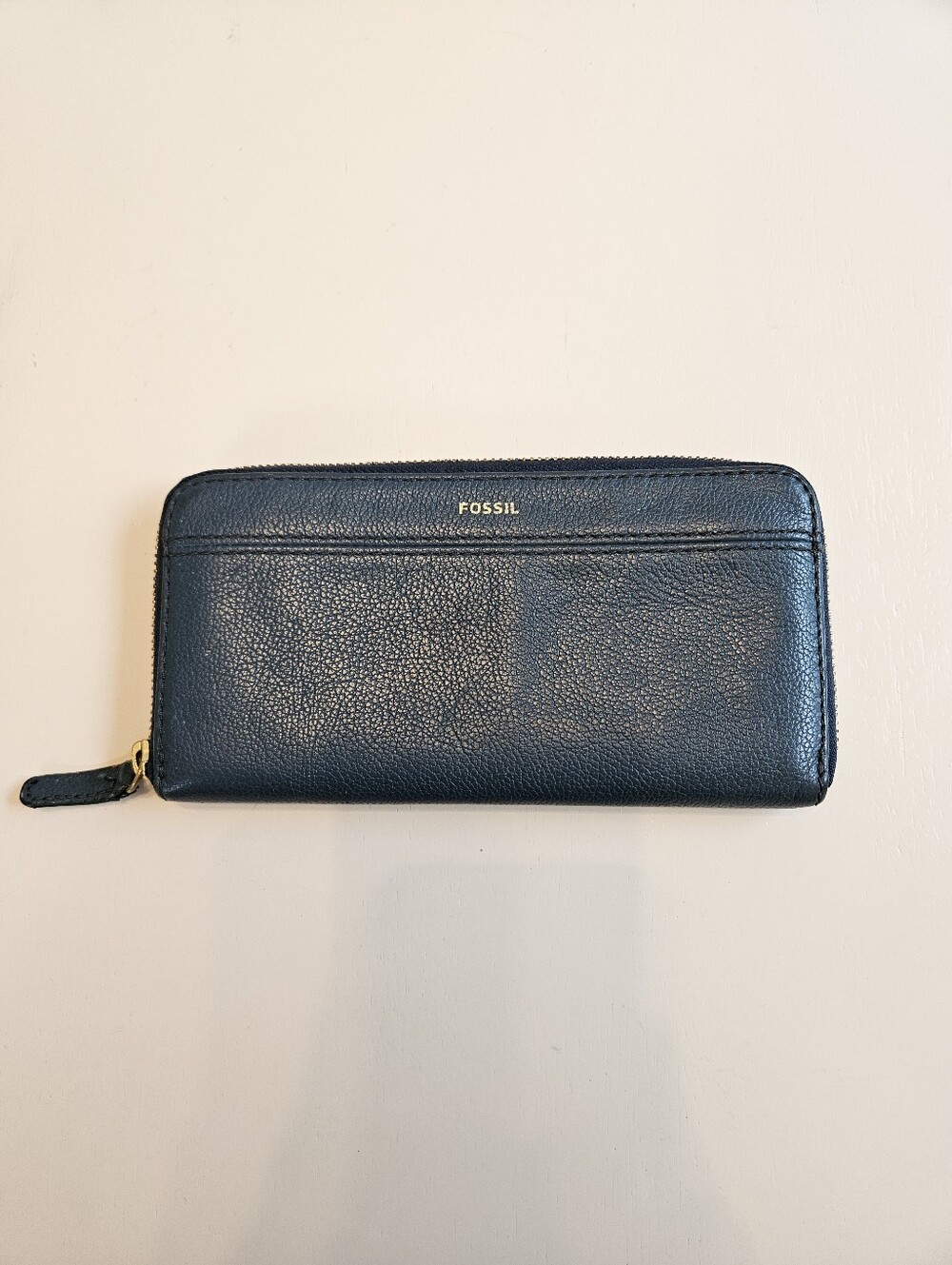 Fossil - Dark Blue Leather Zip-Around Wallet with Gold Logo